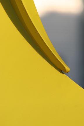 1038